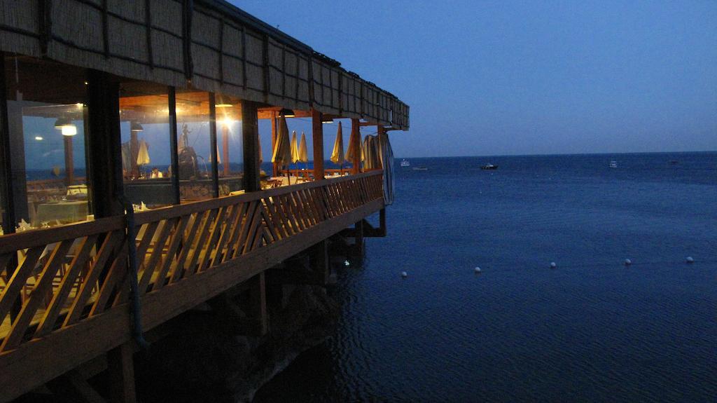 Lo Scoglio Hotel Marina del Cantone Екстериор снимка