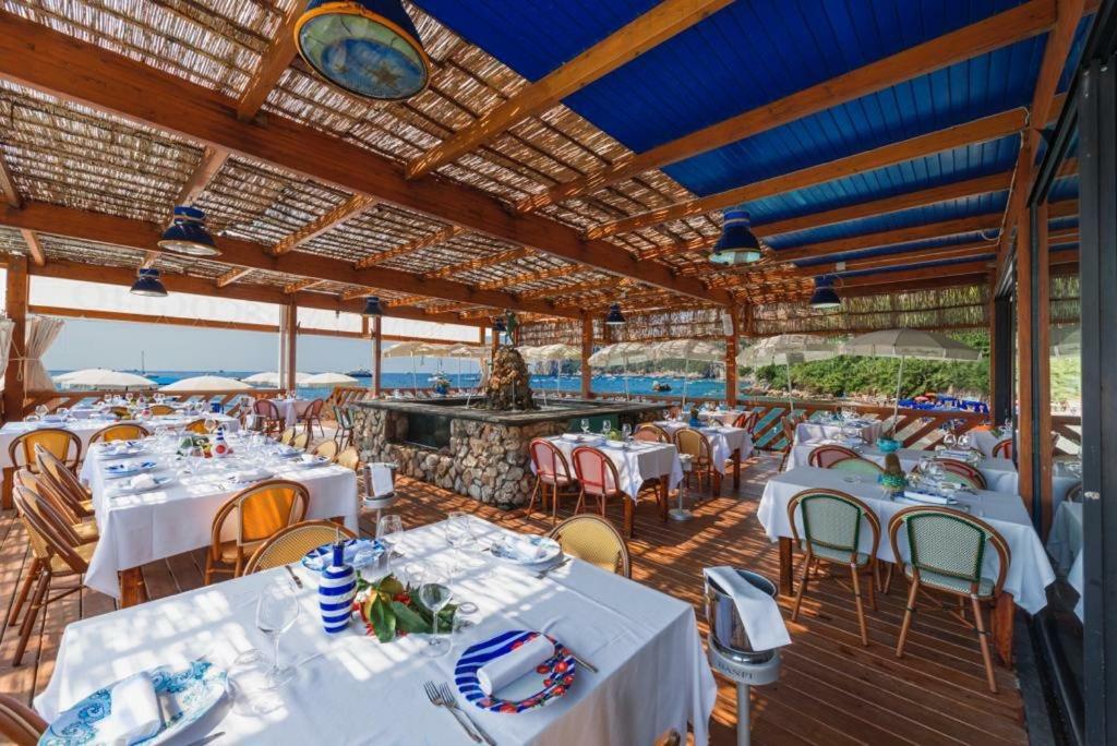 Lo Scoglio Hotel Marina del Cantone Екстериор снимка