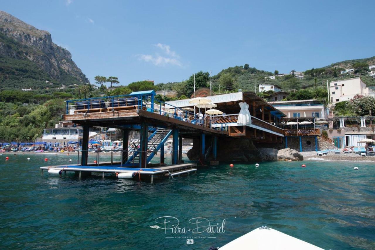 Lo Scoglio Hotel Marina del Cantone Екстериор снимка