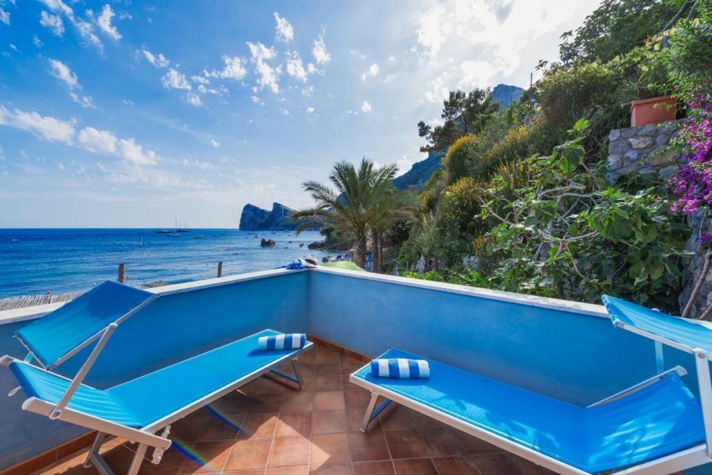 Lo Scoglio Hotel Marina del Cantone Екстериор снимка