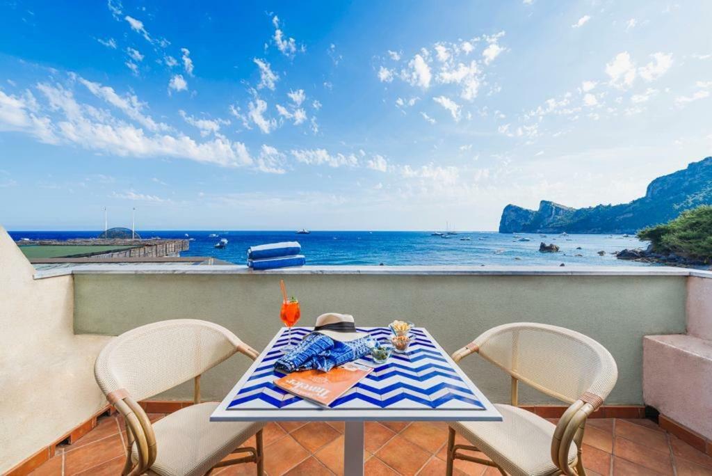 Lo Scoglio Hotel Marina del Cantone Екстериор снимка